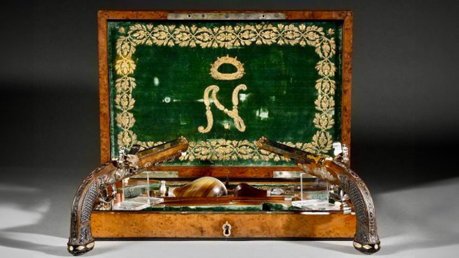La France s'oppose à la vente des pistolets «suicidaires» de Napoléon