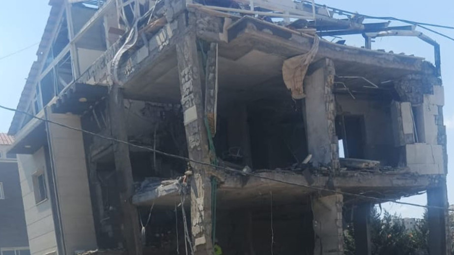 Cinq morts et des blessés à Mayfadoun, le Hezb vise Nahariya et Acre