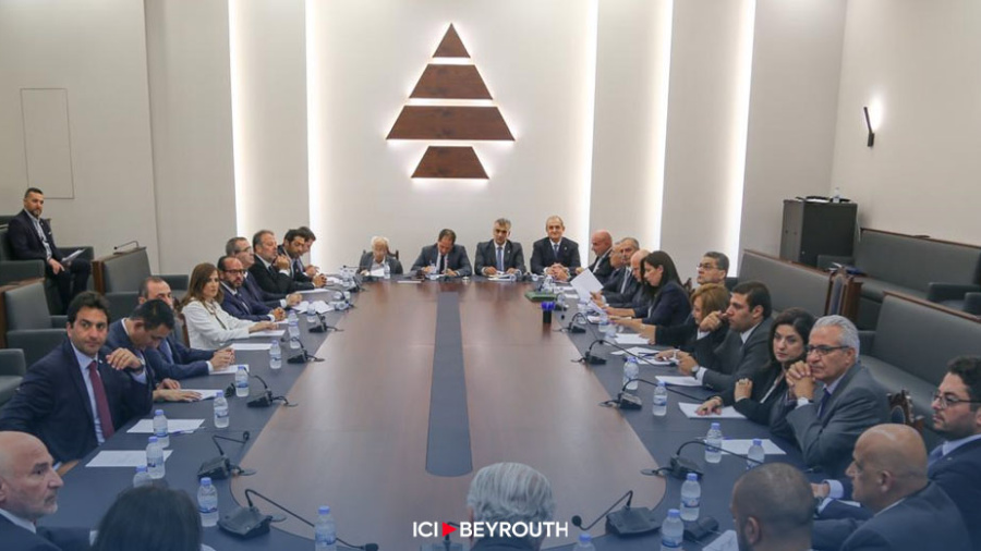 Kataëb: gare à la politique de capitulation au Hezbollah
