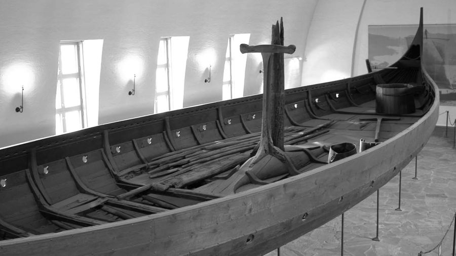 À Oslo, le dernier voyage de bateaux vikings  