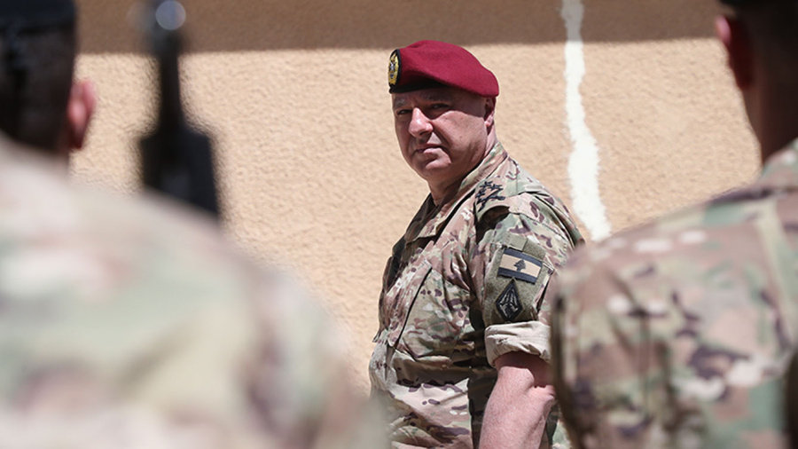 Le commandant en chef de l’armée, l’homme de la situation?