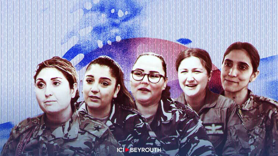Femmes en uniforme